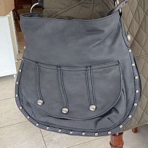 TRENDY SADDLEBAG STYLE PURSE IN GRAY WITH SILVER-TONE METAL TRIM